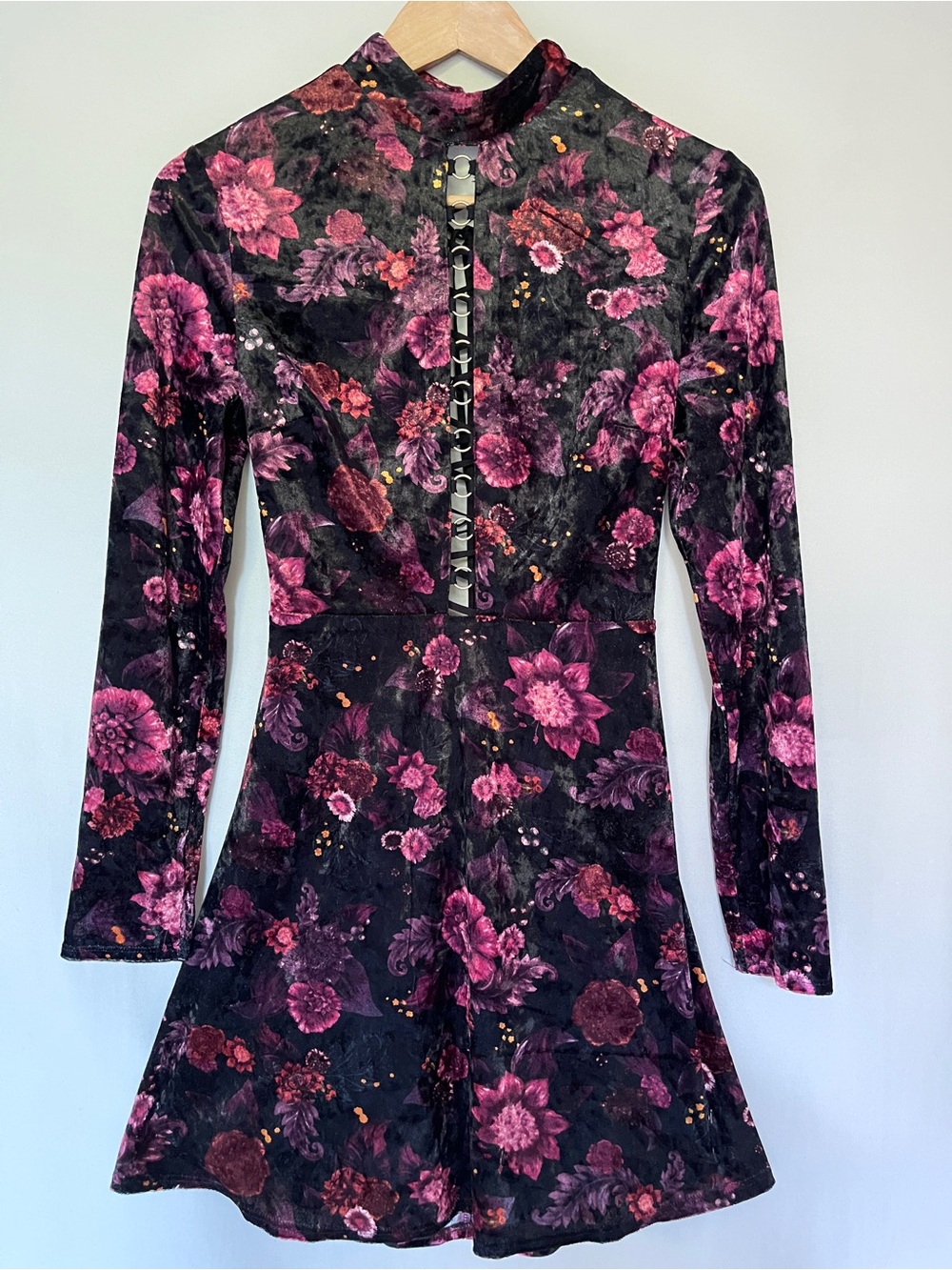 Topshop Velvet Floral Mini Dress Goth Witchy Lace-Up Back Ring Detail 4